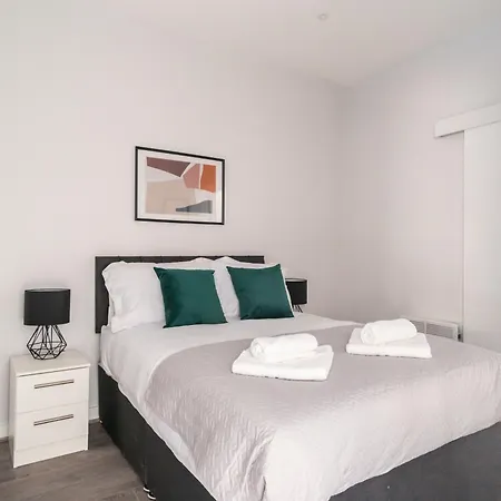 Charming 2 Bed Apartment In Waterloo Liverpool Exterior photo